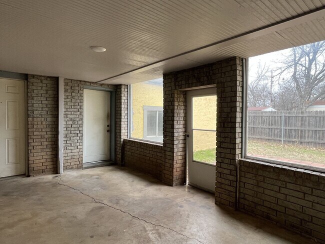 2030 W Sherwood Ave in Stillwater, OK - Building Photo - Building Photo