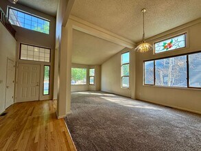 2404 S Holman Cir in Lakewood, CO - Building Photo - Building Photo