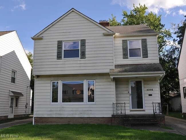 4302 Silsby Rd in University Heights, OH - Building Photo - Building Photo