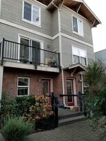 809 Taylor Ave N in Seattle, WA - Building Photo