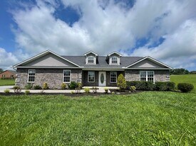 1961 Kaylee Dr in Jefferson City, TN - Building Photo