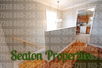 1027 Farragut Ave in Knoxville, TN - Building Photo - Building Photo