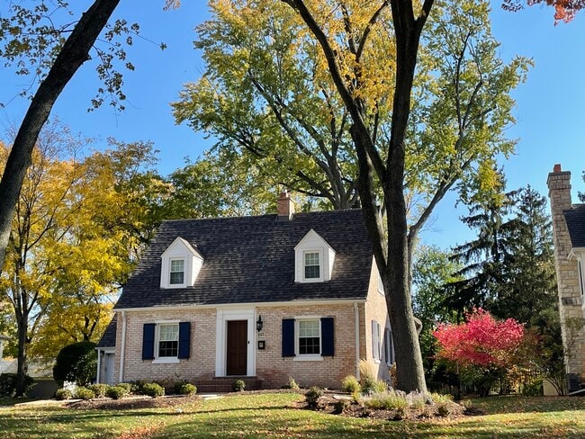 property at 1011 N Washington St