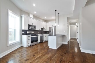 6520 S Minerva Ave in Chicago, IL - Building Photo - Building Photo