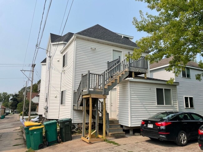 416 N 15th Ave E in Duluth, MN - Building Photo - Building Photo