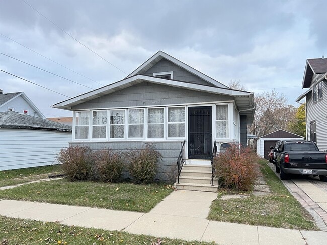 property at 1506 70th St