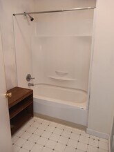 1609 N Albany St, Unit 8 in La Grande, OR - Building Photo - Building Photo