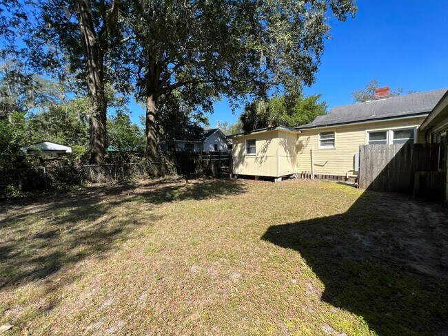 2119 DeLesseps Ave in Savannah, GA - Building Photo - Building Photo