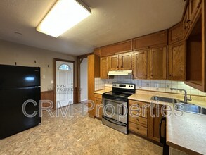 607 Tomahawk Blvd in Kokomo, IN - Building Photo - Building Photo