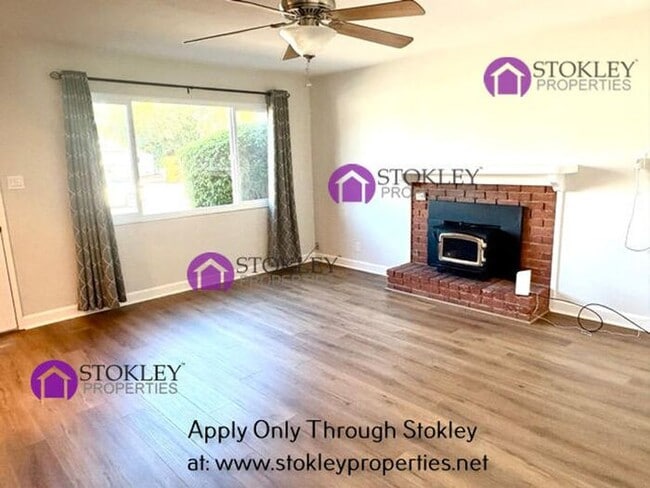 1875 Queens Rd in Concord, CA - Building Photo - Building Photo