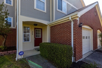 206 Glenwood Ave in Cincinnati, OH - Foto de edificio - Building Photo