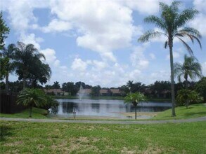 4773 Sable Pine Cir in West Palm Beach, FL - Building Photo - Building Photo