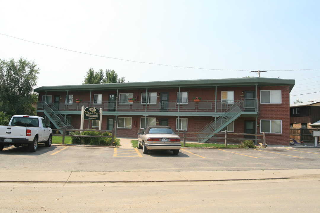 Sierra West Apartments in Wheat Ridge, CO - Building Photo