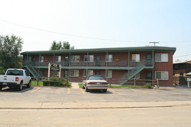 Sierra West Apartments