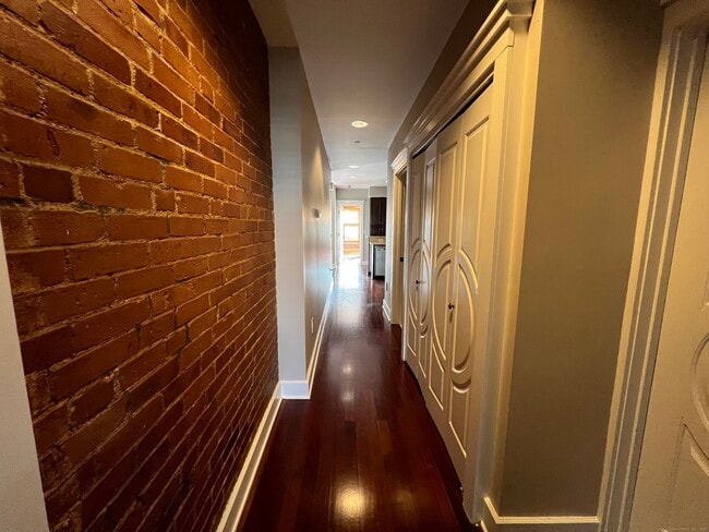 9 River St in Milford, CT - Building Photo - Building Photo