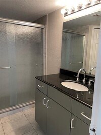 2225 Metropolitan Way photo'