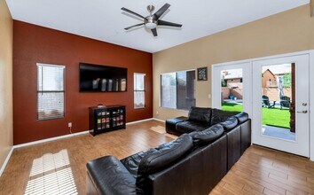 11155 E Laurel Ln in Scottsdale, AZ - Building Photo - Building Photo