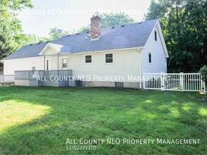 7068 Clingan Rd in Youngstown, OH - Building Photo - Building Photo