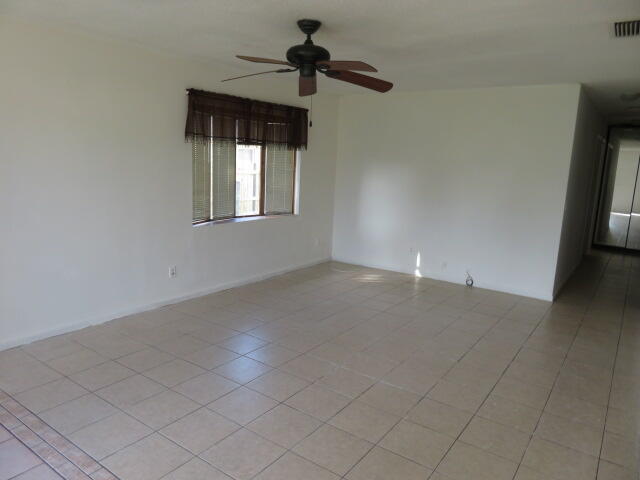 134 NW Peach St in Port St. Lucie, FL - Building Photo - Building Photo