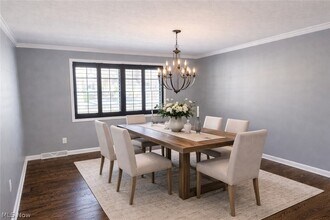 26930 Elmwood Dr in Westlake, OH - Building Photo - Building Photo