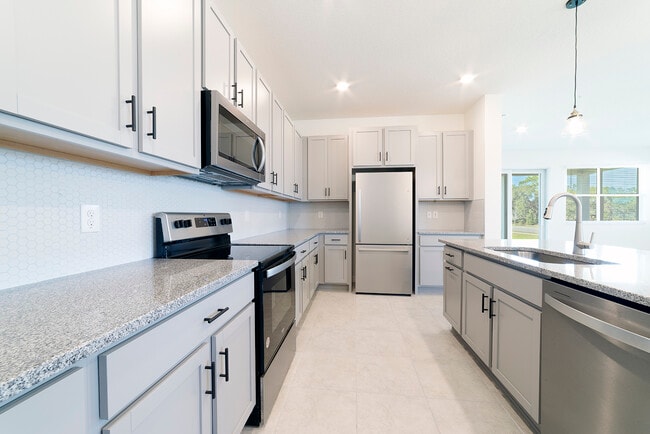 12697 Achasta Blvd in Hudson, FL - Building Photo - Building Photo