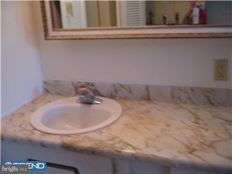 5018 N Convent Ln-Unit -292 B in Philadelphia, PA - Building Photo - Building Photo