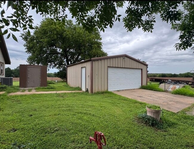3405 N Redlands Rd in Stillwater, OK - Building Photo - Building Photo