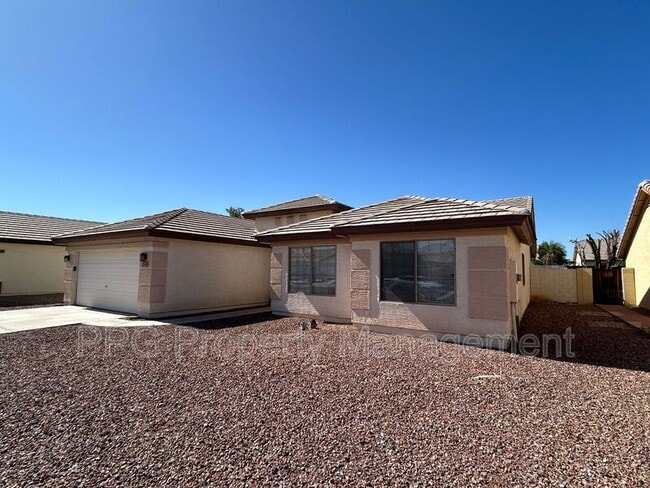 13444 W Paradise Ln in Surprise, AZ - Building Photo - Building Photo