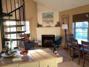 782 Oronoke Rd in Waterbury, CT - Building Photo - Building Photo