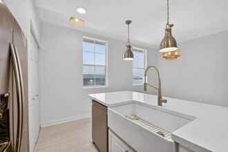 695 Hibiscus St in West Palm Beach, FL - Building Photo - Building Photo