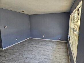 2211 Patou Dr W in Jacksonville, FL - Building Photo - Building Photo