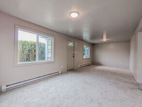2607 Walnut St in Everett, WA - Building Photo - Building Photo