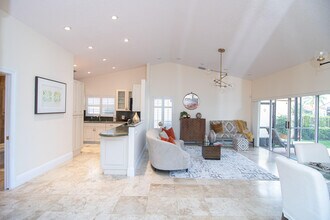 8410 Brussels Way in Boca Raton, FL - Building Photo - Building Photo