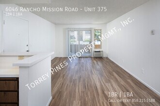 6046 Rancho Mission Rd in San Diego, CA - Foto de edificio - Building Photo