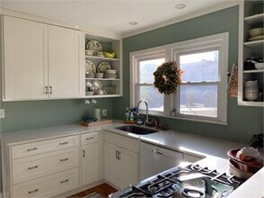 135 E Spring St in Fayetteville, AR - Building Photo - Building Photo