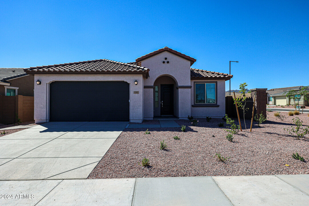 3290 N 199th Ln in Buckeye, AZ - Building Photo