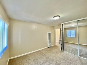 1945 Latham St in Mountain View, CA - Building Photo - Building Photo