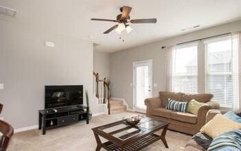 4438 Hillsgrove Rd in Wake Forest, NC - Building Photo - Building Photo