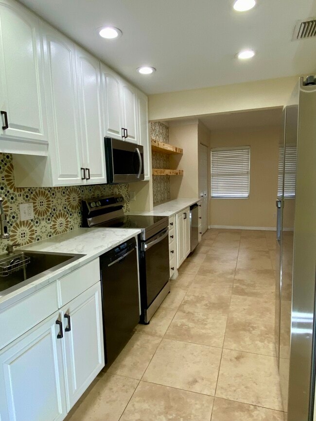 6248 Gretna Green Ct N in Pinellas Park, FL - Foto de edificio - Building Photo