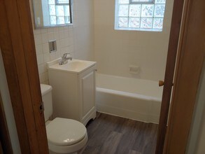 18411 Torrence Ave, Unit 1 in Lansing, IL - Building Photo - Building Photo