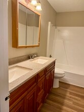 104 Milann St, Unit A in Victoria, TX - Foto de edificio - Building Photo