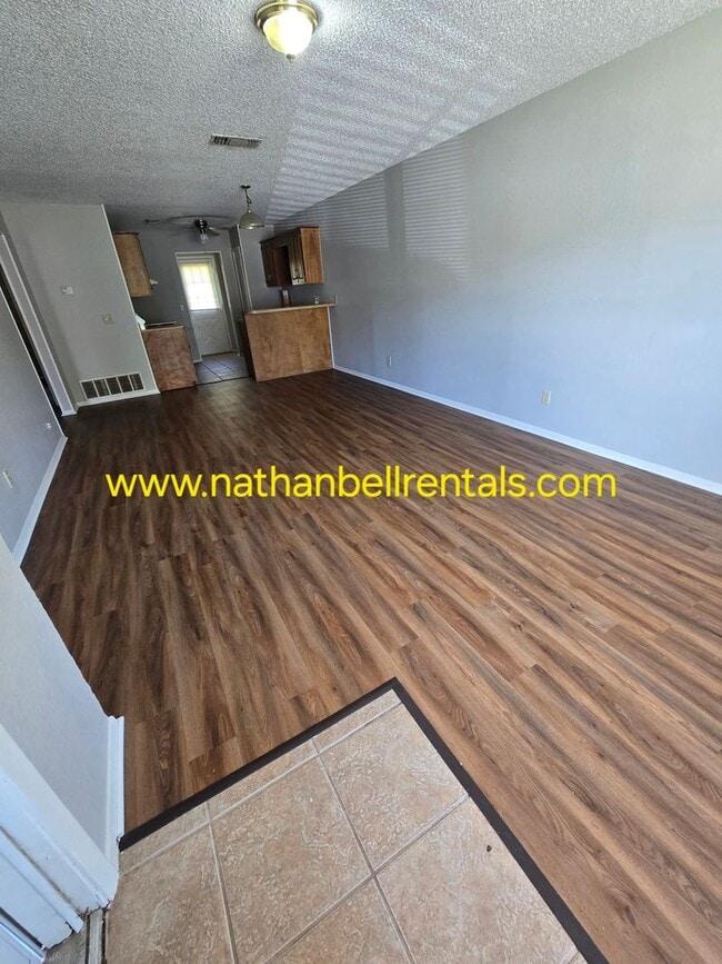 2855 Kessler Dr in Paris, TX - Building Photo - Building Photo