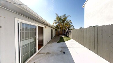 4941 Gary St in San Diego, CA - Building Photo - Building Photo
