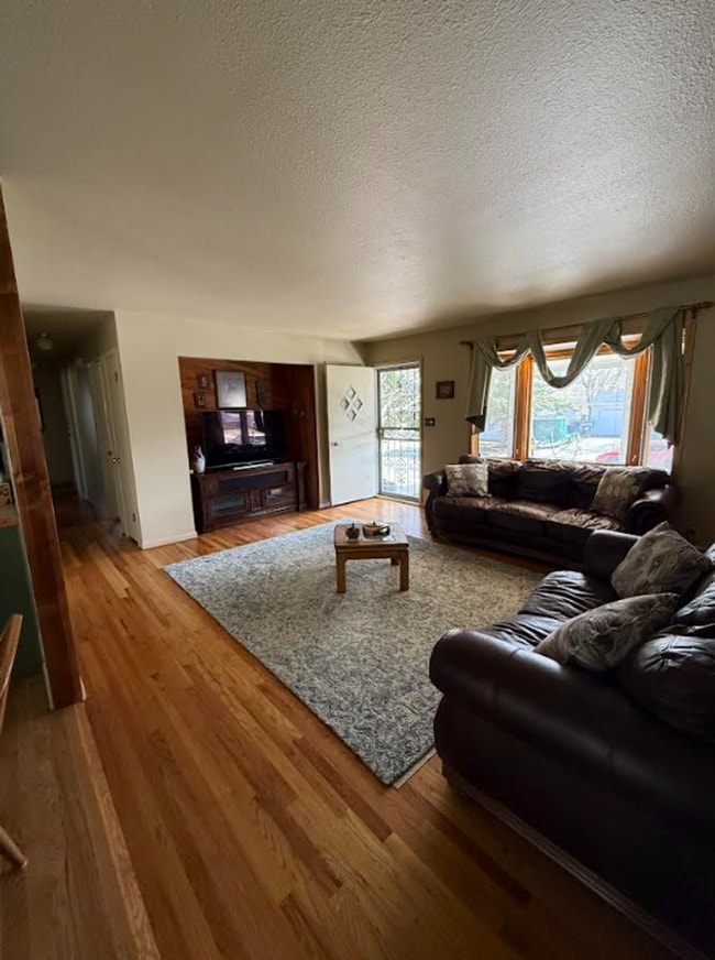 2914 Saratoga Rd in Casper, WY - Building Photo - Building Photo