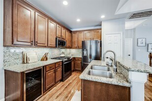 5212 Washington Ave in Houston, TX - Building Photo