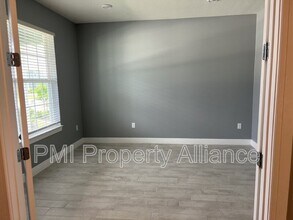 4535 Gliding Wave St in Oakland, FL - Building Photo - Building Photo