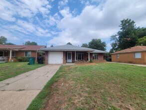 4209 NW 17th St in Oklahoma City, OK - Building Photo - Building Photo