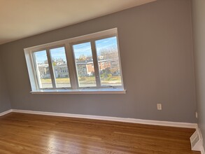 9358 Hoff St, Unit 9358 Floor B in Philadelphia, PA - Building Photo - Building Photo