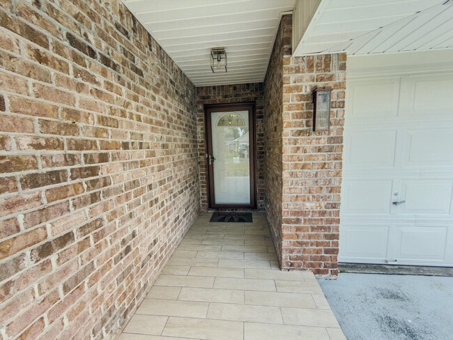 1783 Ivalea Cir in Navarre, FL - Building Photo - Building Photo