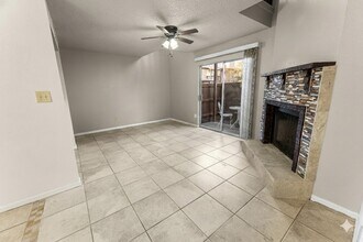 1500 Bay Area Blvd, Unit 138 in Houston, TX - Building Photo - Building Photo